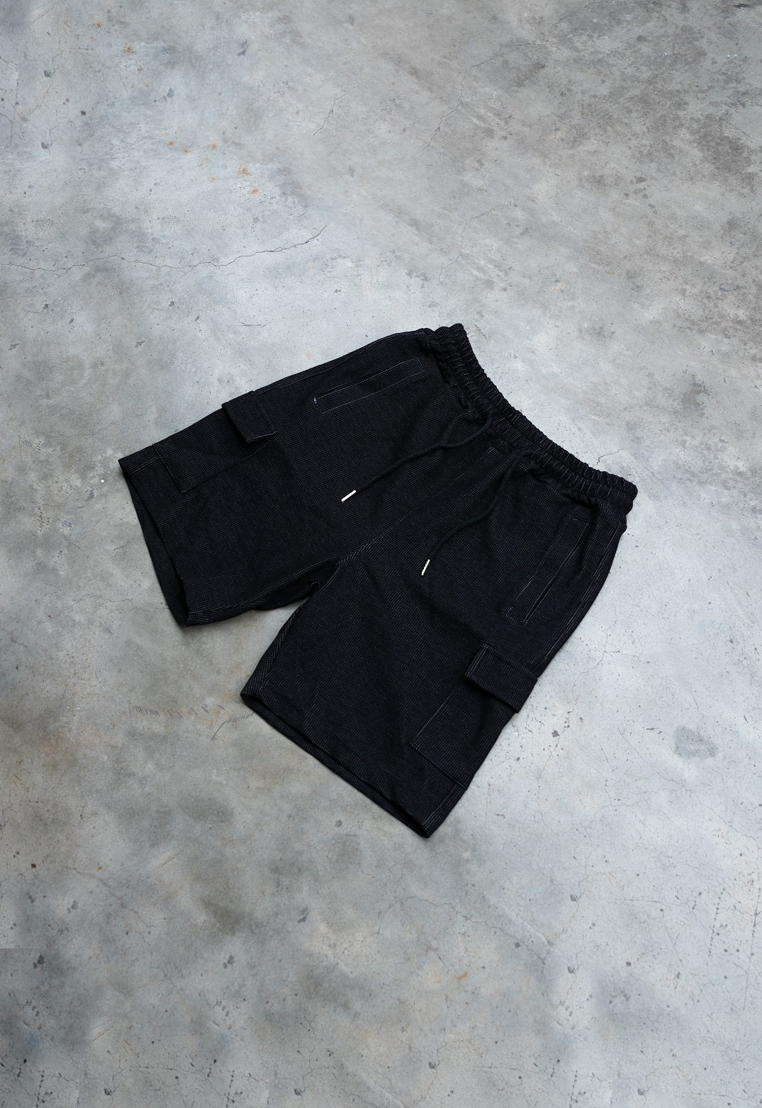Short cargo negro
